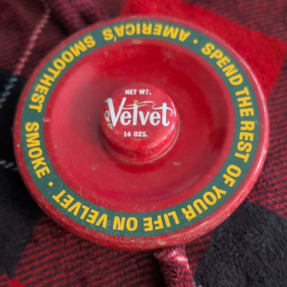 Velvet Red and Green Tobacco Tin